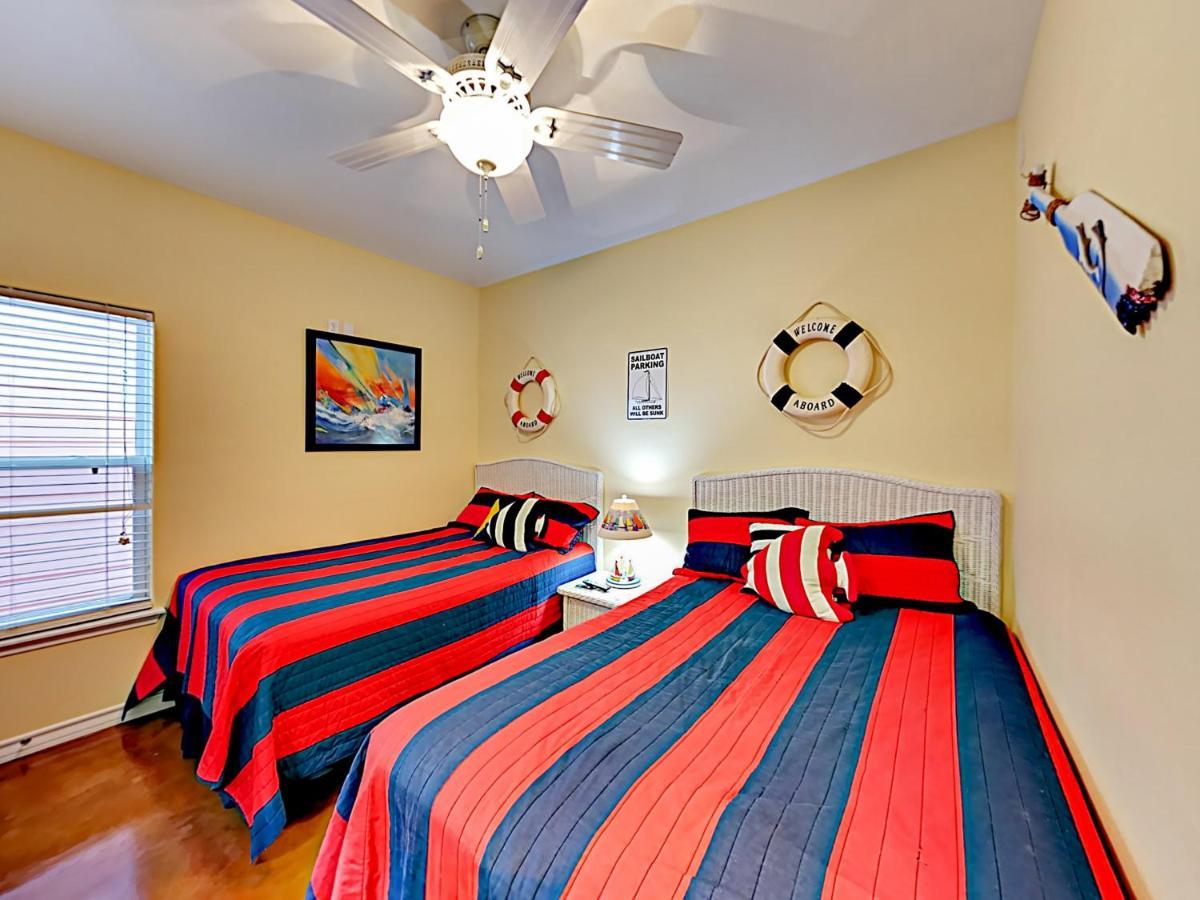 Ferienwohnung Sail Away At Pirate'S Bay Unit 113 Port Aransas Exterior foto