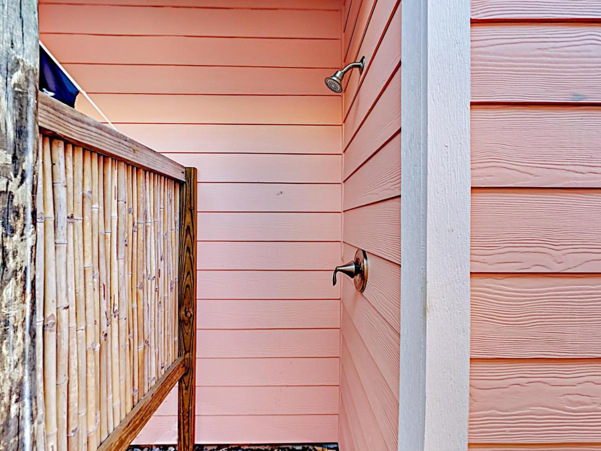 Ferienwohnung Sail Away At Pirate'S Bay Unit 113 Port Aransas Exterior foto