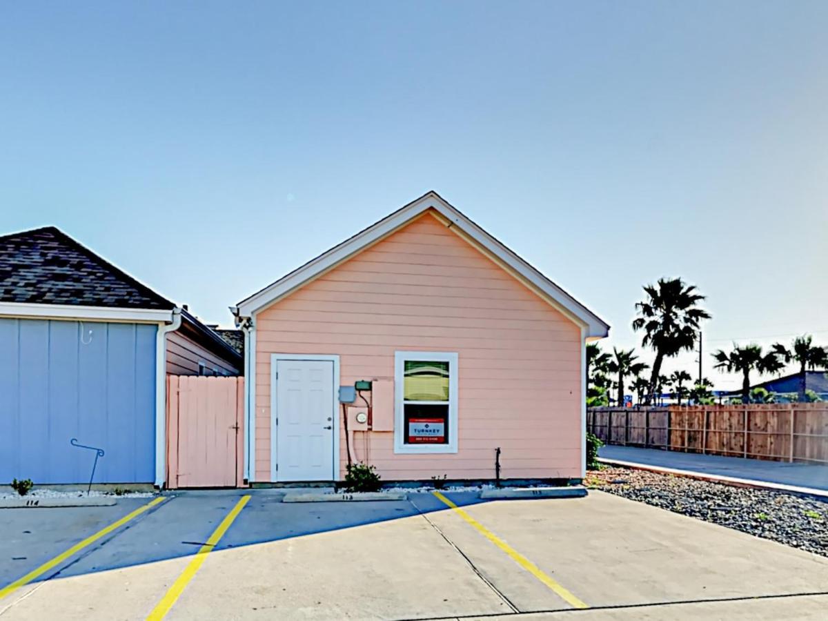 Ferienwohnung Sail Away At Pirate'S Bay Unit 113 Port Aransas Exterior foto