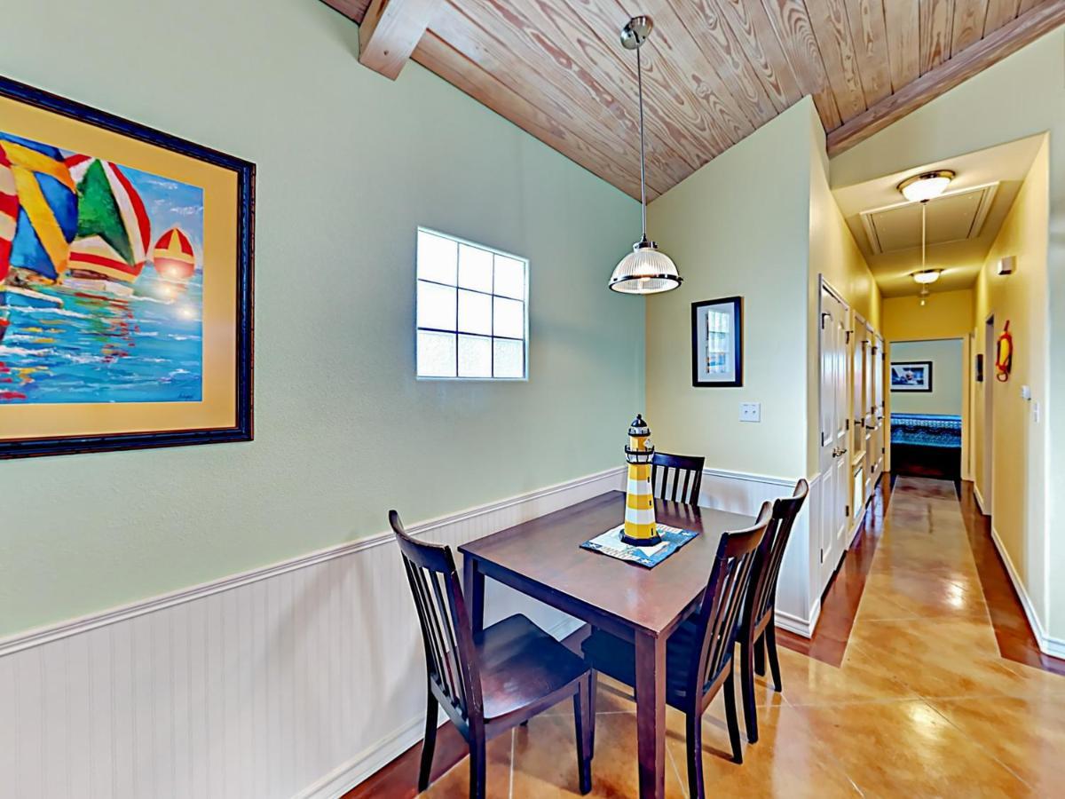 Ferienwohnung Sail Away At Pirate'S Bay Unit 113 Port Aransas Exterior foto